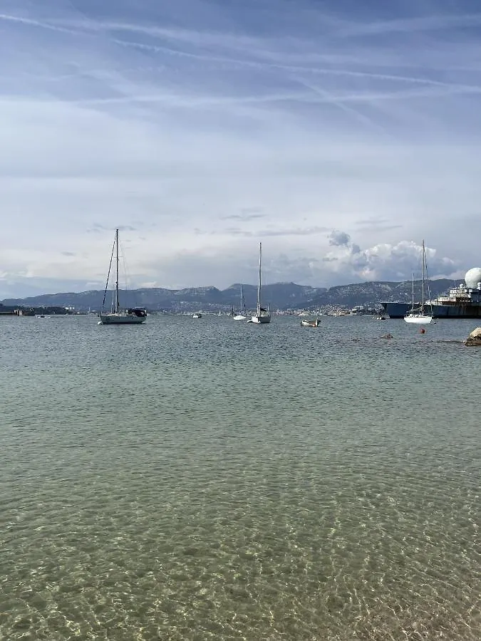 Appartement Marinca du Port de Toulon France
